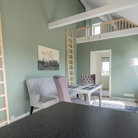 Gammelskola Apartment Henningsvaer