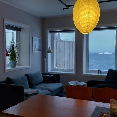 Apartment Gammelskola Henningsvaer